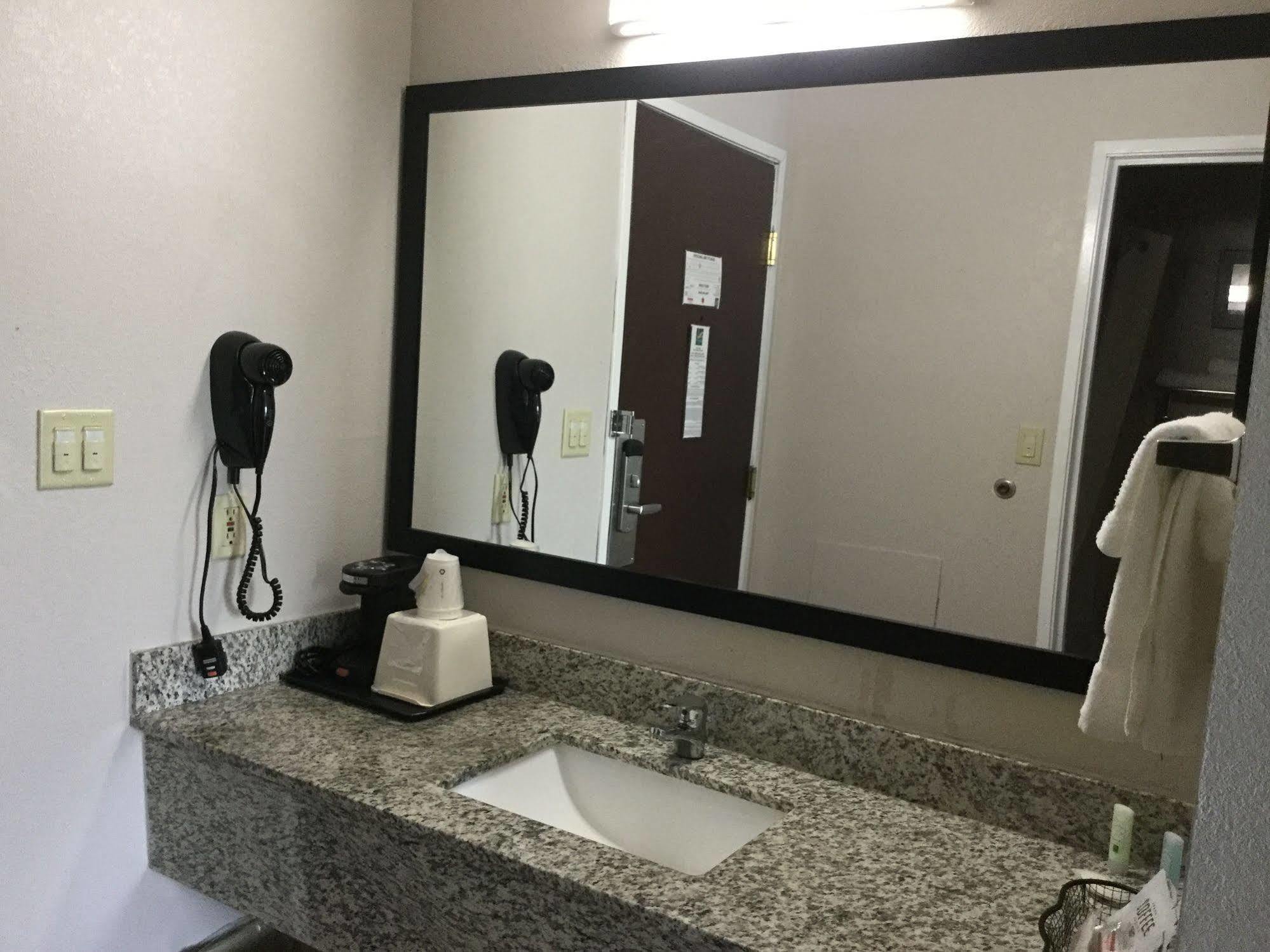 Motel 6 Lancaster, Pa Fertility ภายนอก รูปภาพ